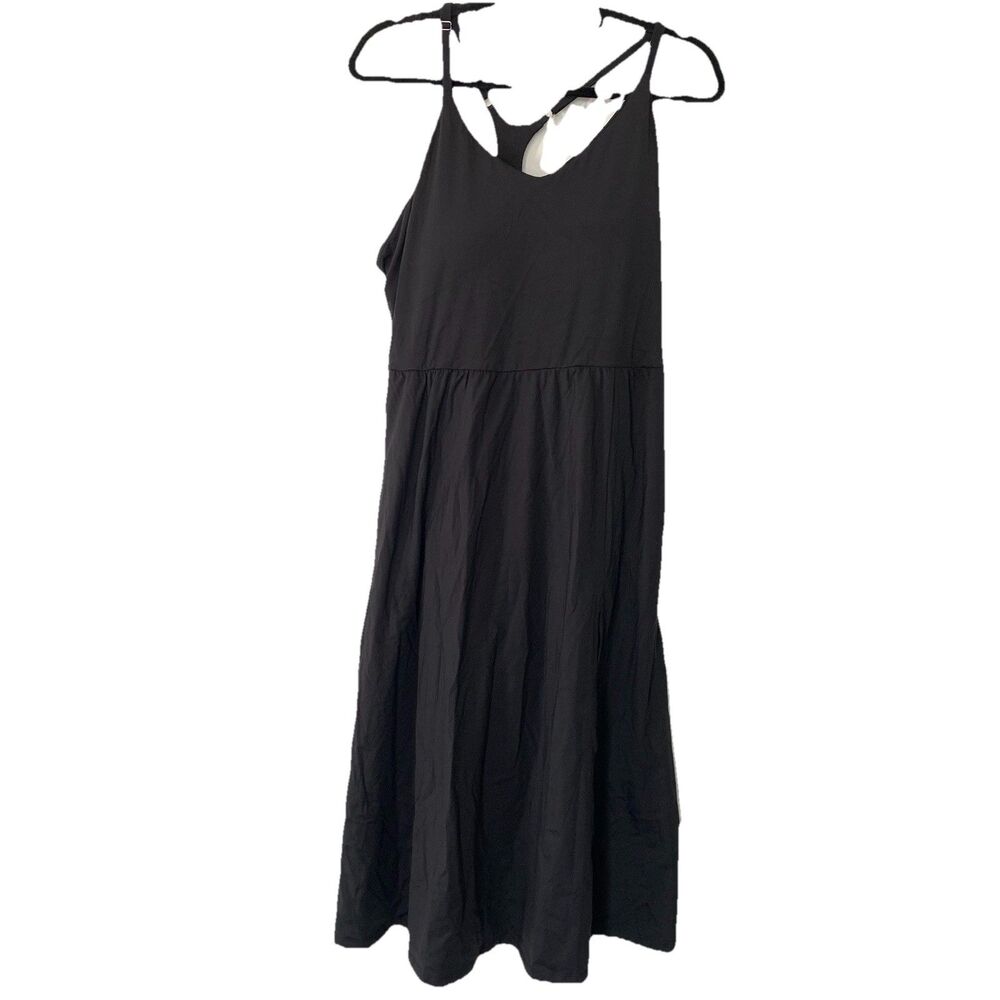 Elegant Black Midi Dress - Picture 2 of 13